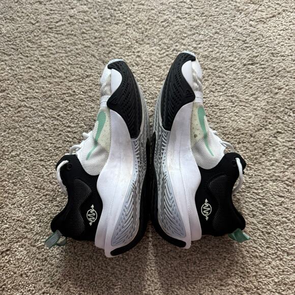 Nike Giannis Immortality 2 in White Black Volt Basketball Shoes Size 6 Youth main image 8